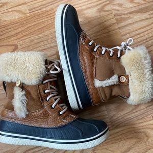 Crocs snow boots 🥾